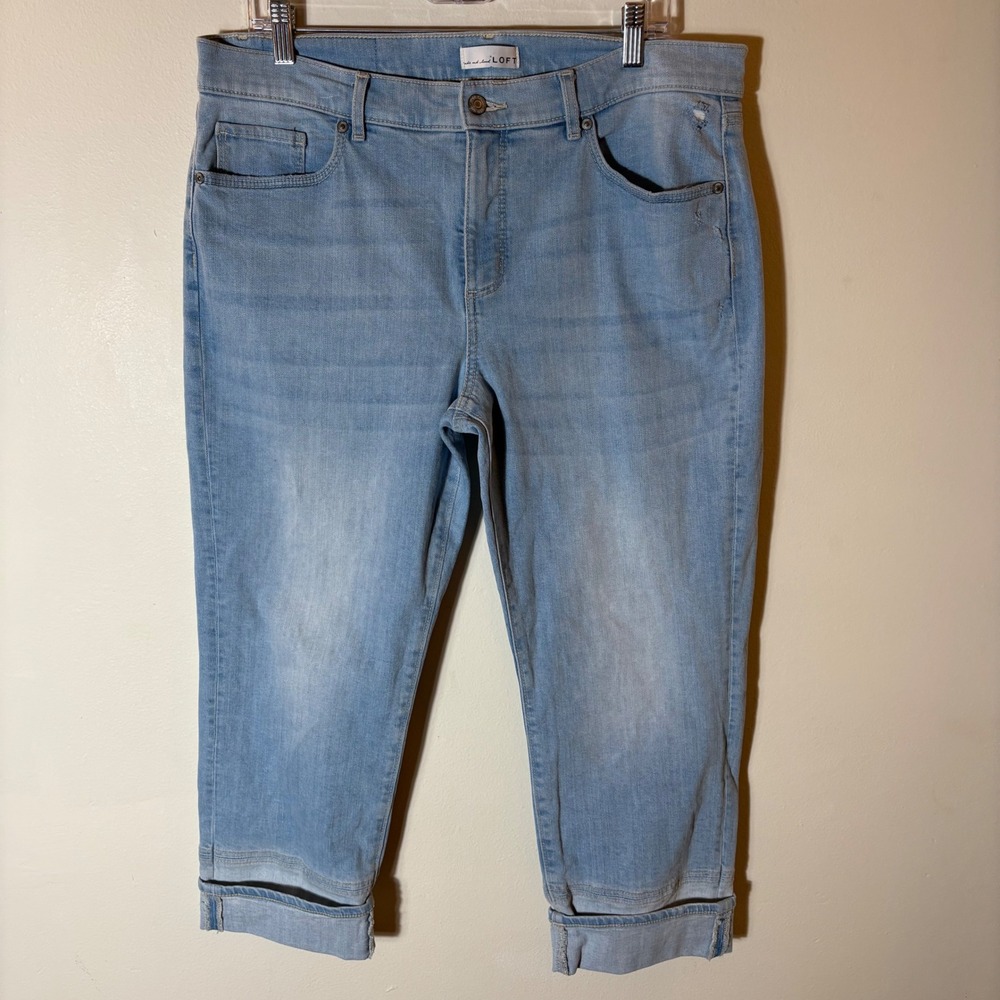 LOFT The Girlfriend Jeans‎ Light Wash Cropped Cuffed Distressed Size 12
